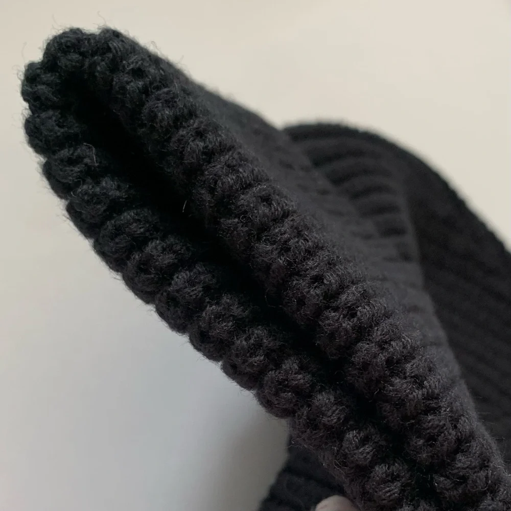 Athleta thick knit wool cotton all black beanie